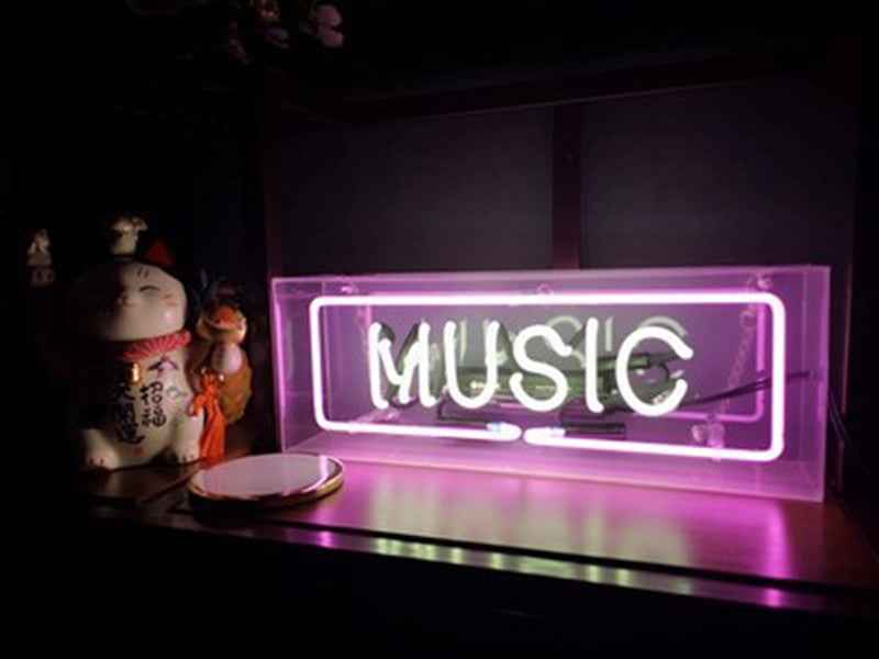 LED-illuminated Lettered Neon Decorative Lamp