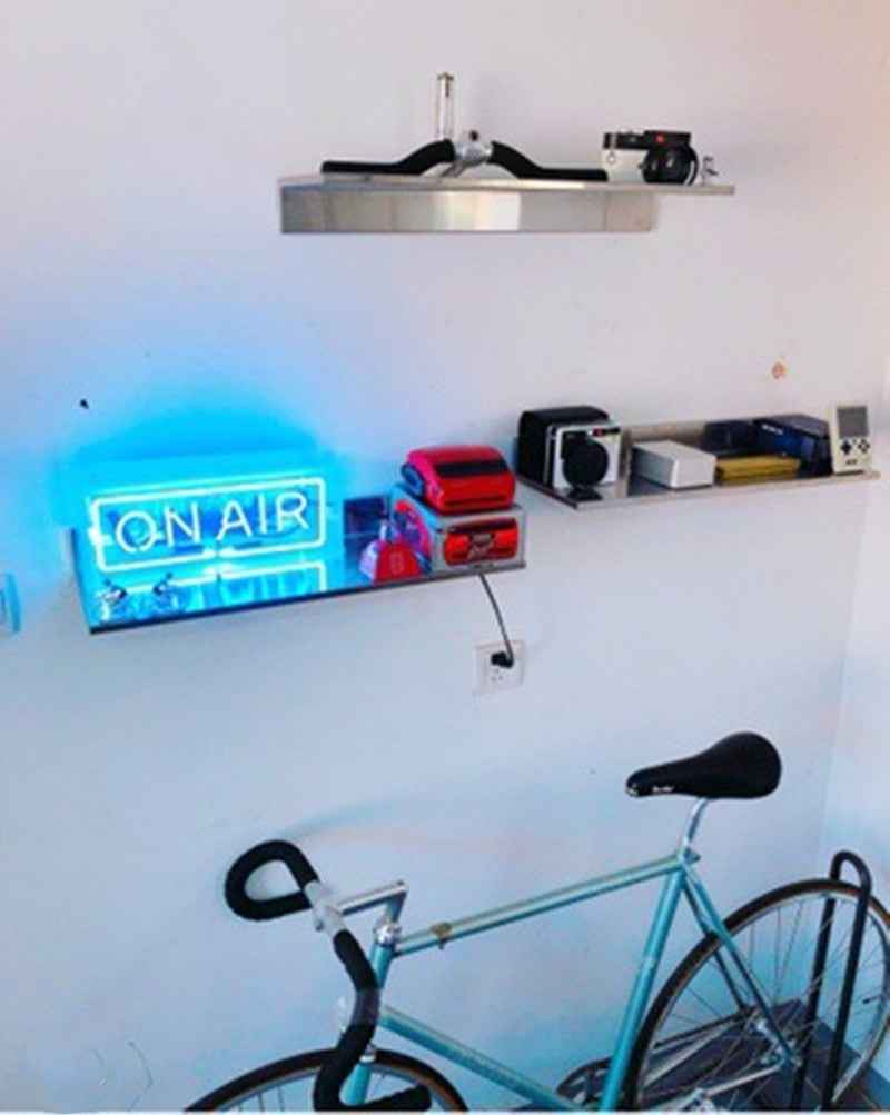 LED-illuminated Lettered Neon Decorative Lamp