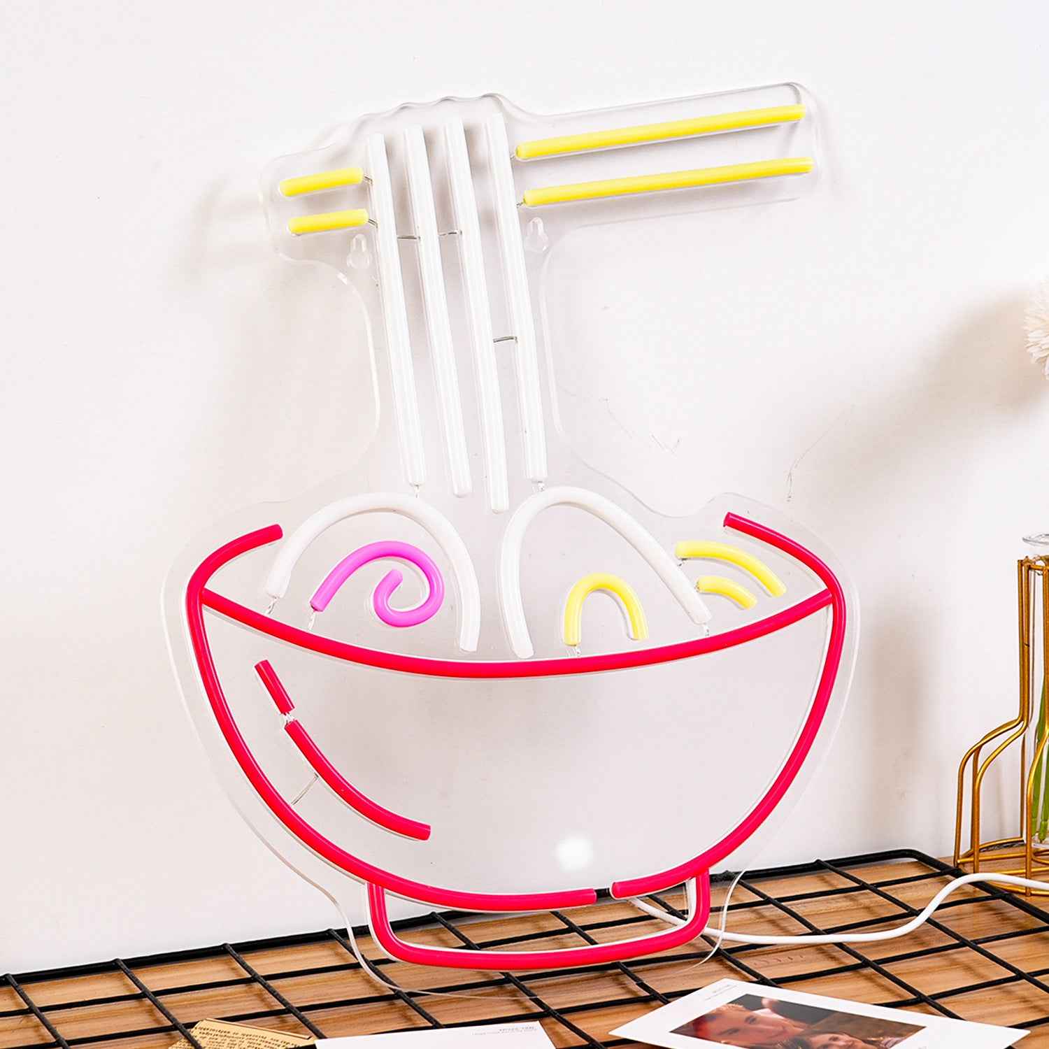 Lamian Noodles Neon Light . - Ztylist